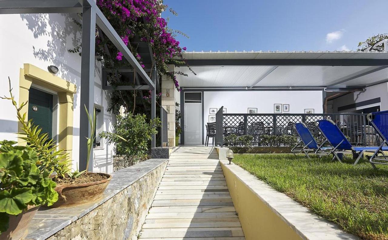 Eva Suites & Apartments Agia Marina エクステリア 写真