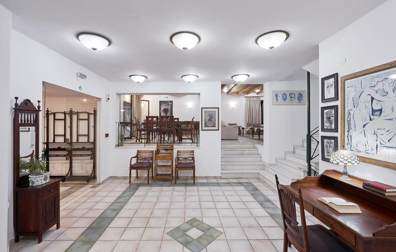Eva Suites & Apartments Agia Marina エクステリア 写真